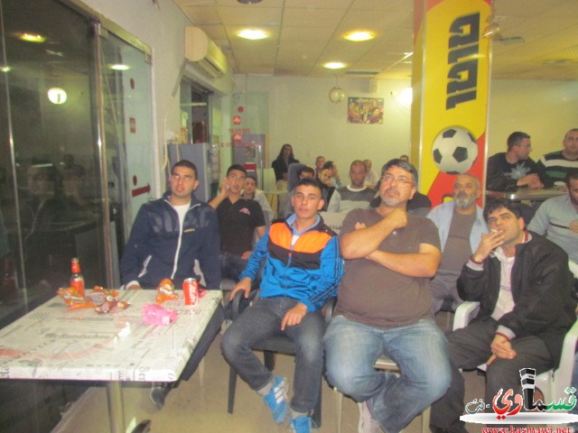 اجواء المقاهي اثناء مباراة الريال والبرشا